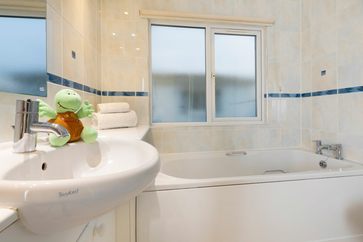 Bathroom is bright and clean in the Casamigo lodge at the Welcome Family Holiday Park