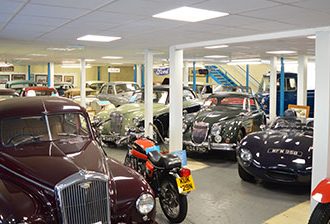 http://Cars%20in%20Moretonhampstead%20Motor%20Musuem.