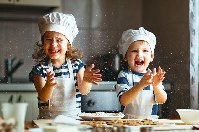 kids in kitchen