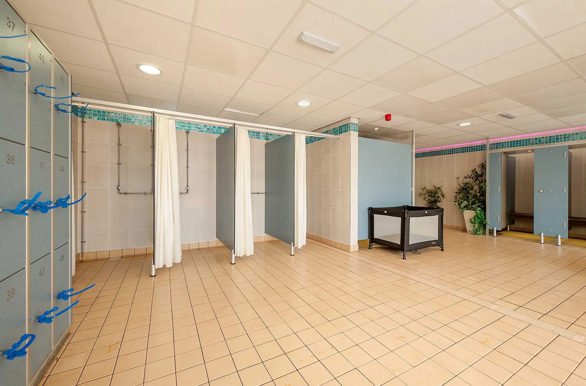 Swimming pool shower area